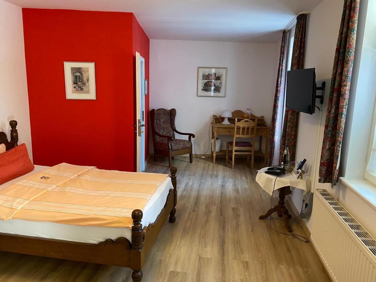 Altstadthotel Wilde Rose Eppingen Exterior photo